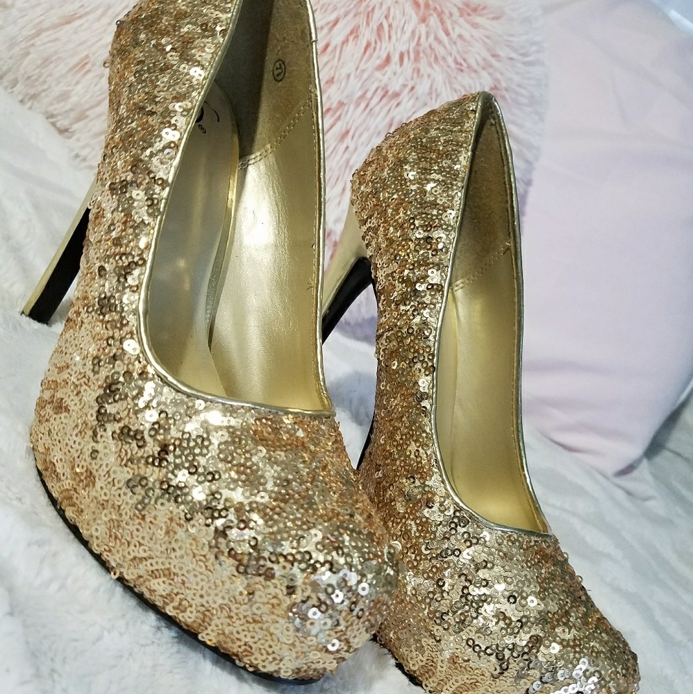 Gold sequin shoes